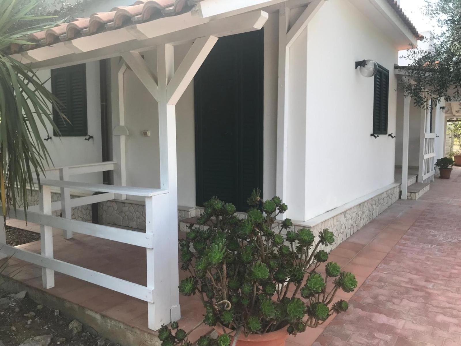Villa Monica Appartamenti Весте Екстериор снимка