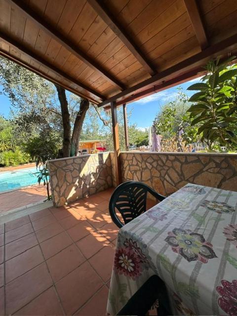 Villa Monica Appartamenti Весте Екстериор снимка