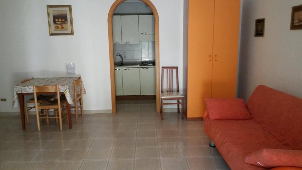 Villa Monica Appartamenti Весте Стая снимка